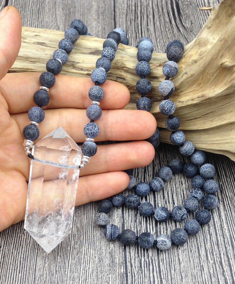 Natural Clear Quartz Dragon Agate 10mm Stone Beads Knot Necklace